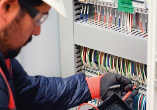Prevención de riesgo eléctrico en entornos laborales